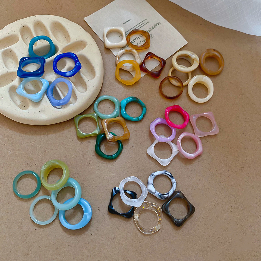 5 個セットトレンディなカラフルな幾何学的な不規則なアクリル - Women'S Emo Accessories のレビューと価格