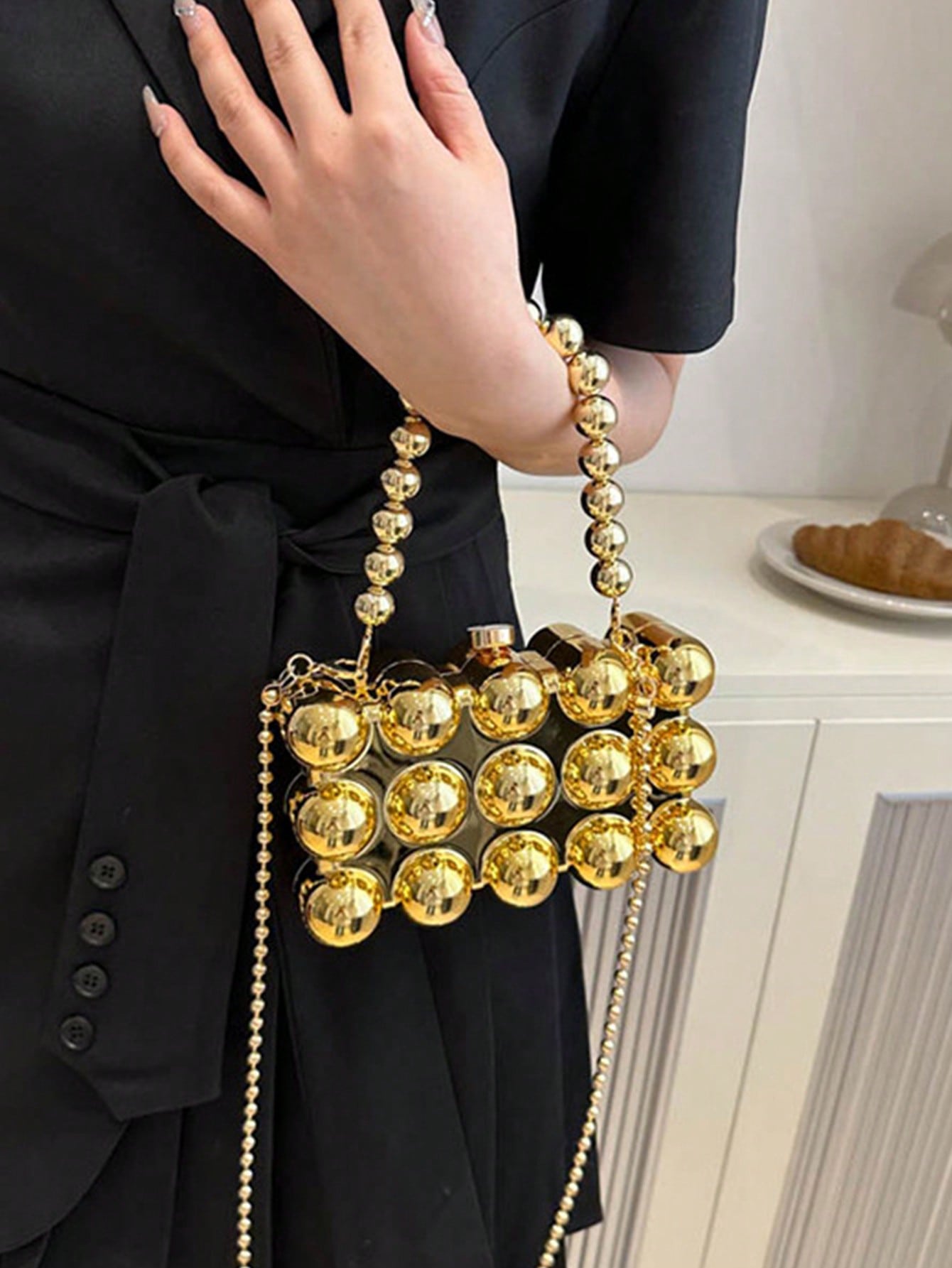 高級感のあるミニボックス型クラッチバッグ。2026年新作、ア - Women'S Accessories Handbags のレビューと価格