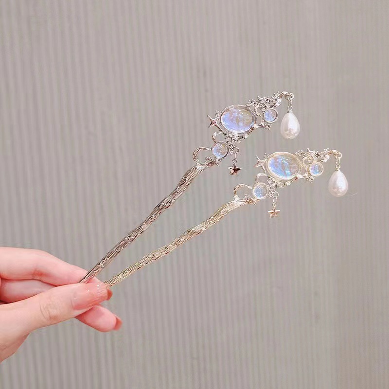 ムーンストーンのヘアピン、星とパールのタッセル付き – シル - Hair Fork Stick のレビューと価格