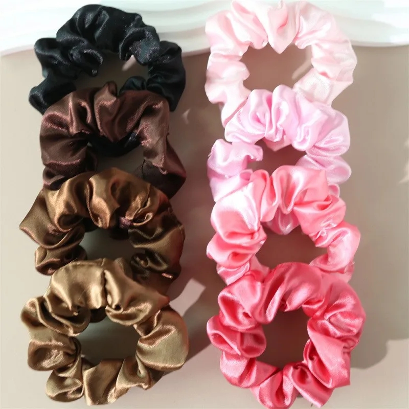 ヘアスクランチーバンド、シュシュ、ロープ、ポニーテールホルダ - Scrunchie Satin Set のレビューと価格