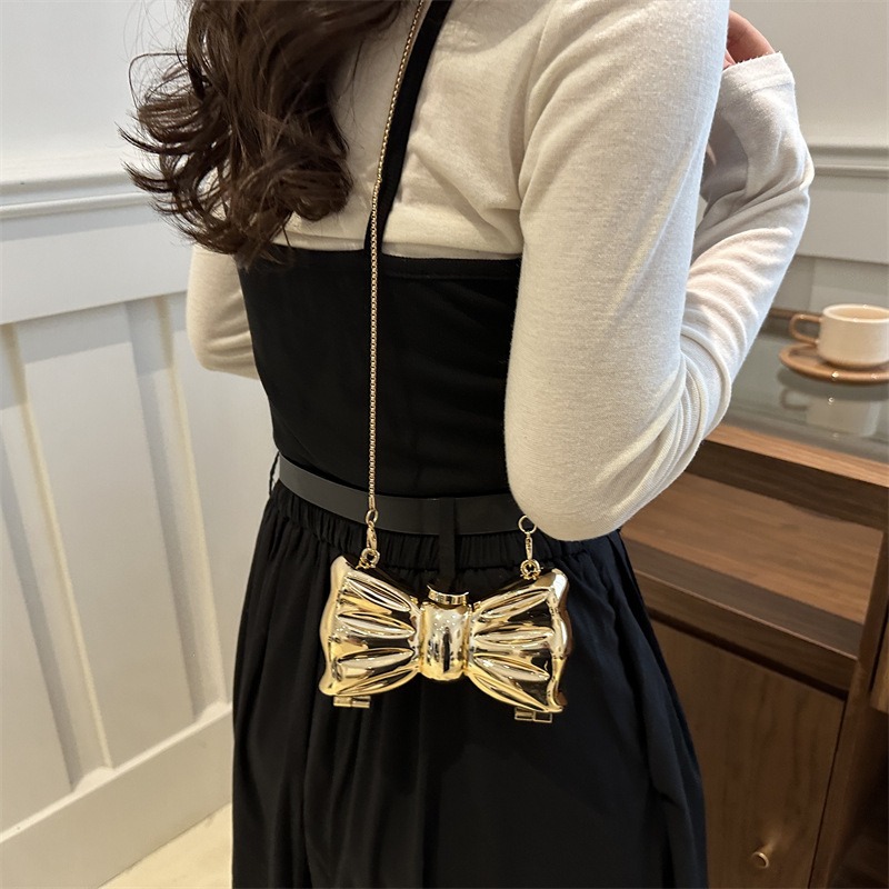 高級ファッションメタルミニハンドバッグ、ボウクラスプ付き、遊 - Women'S Accessories Handbags のレビューと価格